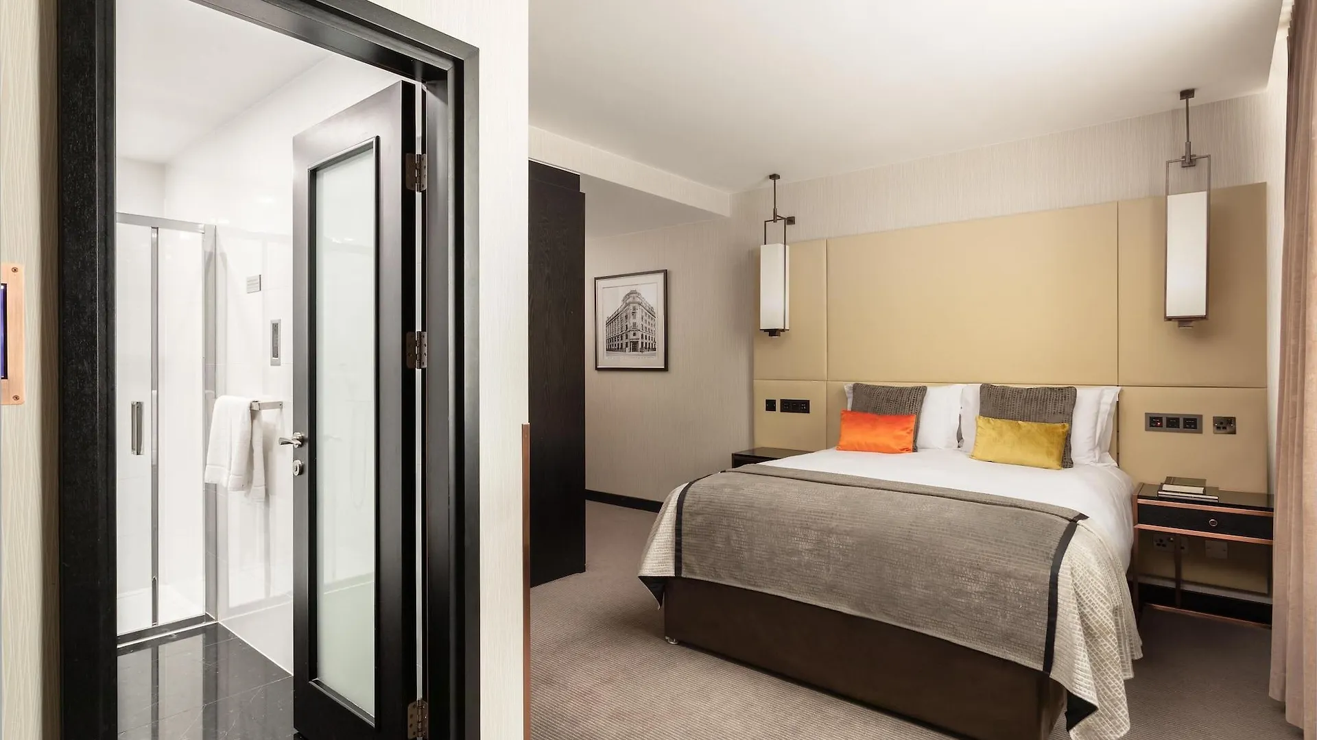 Montcalm Royal London House, London City