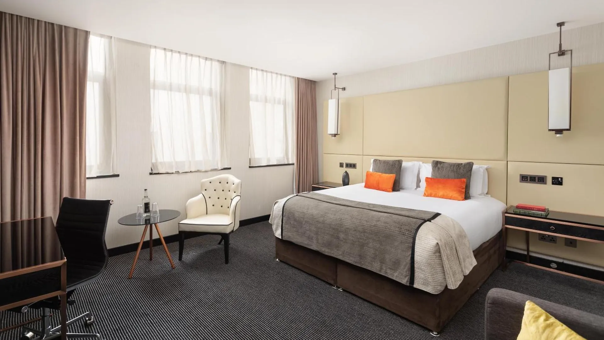 מלון Montcalm Royal London House, London City 5*,